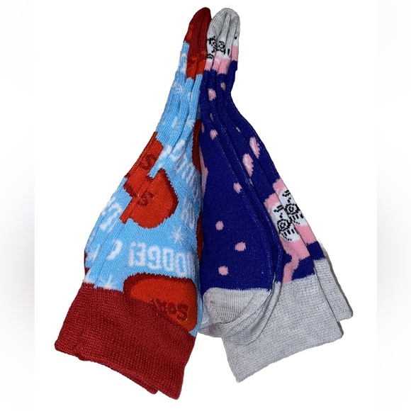 A Christmas Story Crew Socks 2 Pair Men 8-12 Blue Pink Bunny Ralphie Oh Fudge - Picture 5 of 12